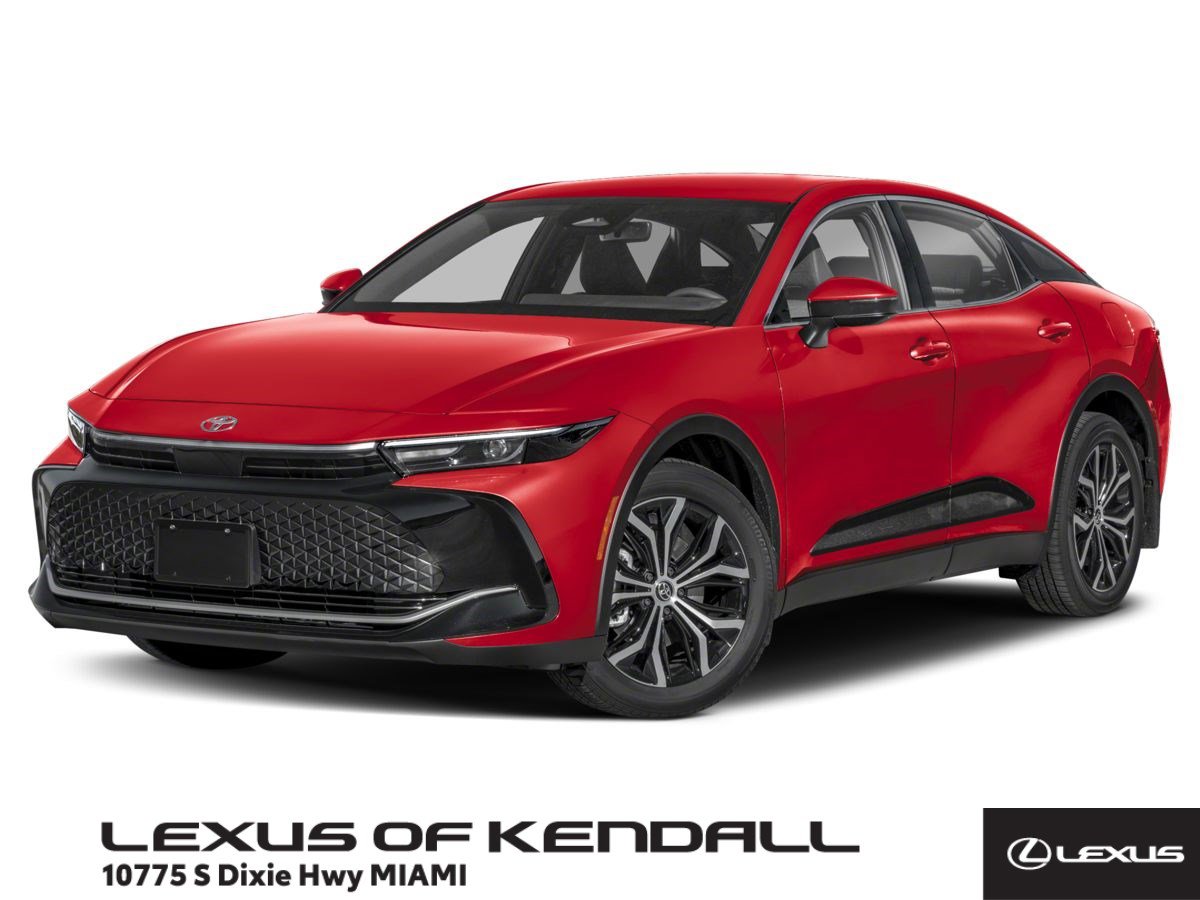 2025 Toyota Crown XLE's photo