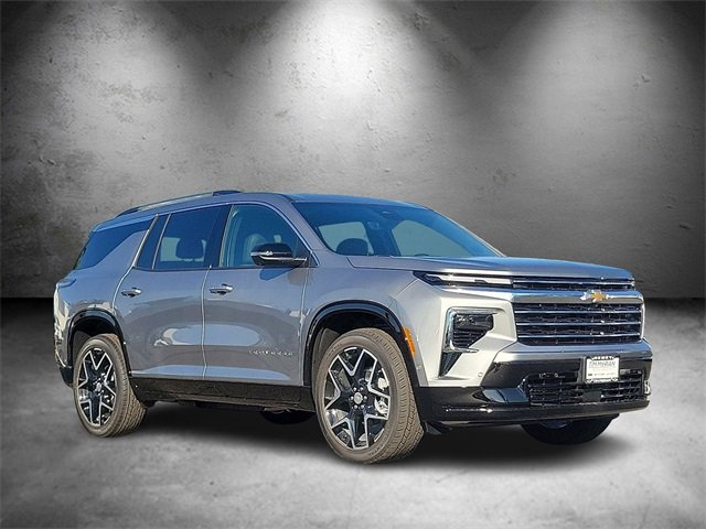 2026 Chevrolet Traverse High Country photo 3
