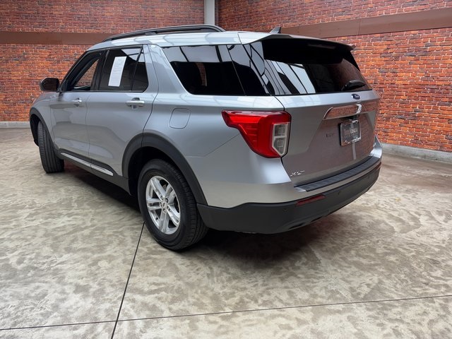 2024 Ford Explorer XLT photo 2