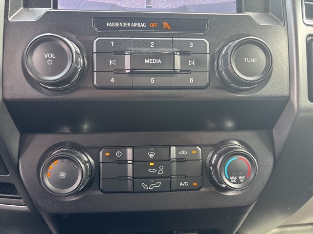 2019 Ford F-150 XLT photo 14