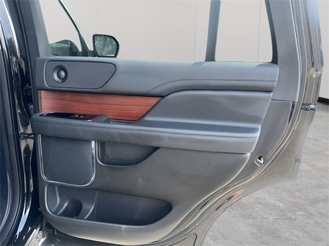 2022 Lincoln Navigator Reserve photo 36