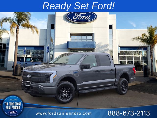 2025 Ford F-150 Lightning XLT's photo