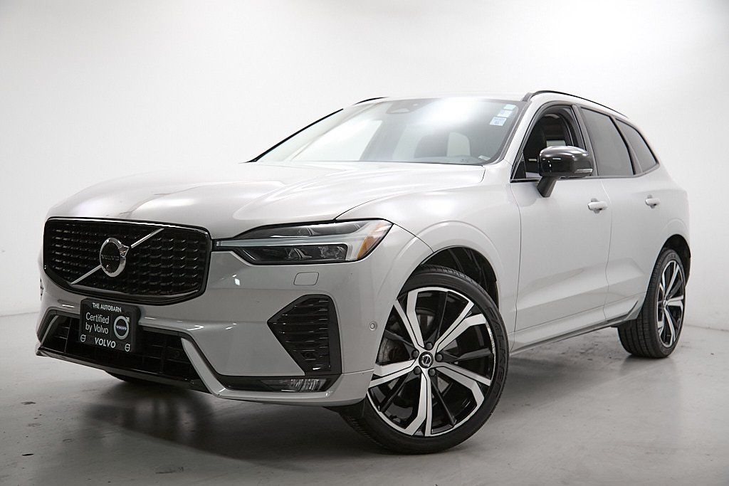 2023 VOLVO XC60 - Image 1