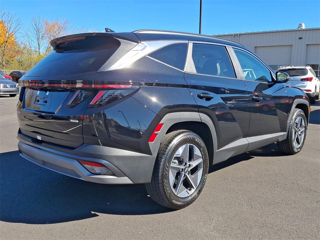 2025 Hyundai Tucson SEL Convenience photo 4