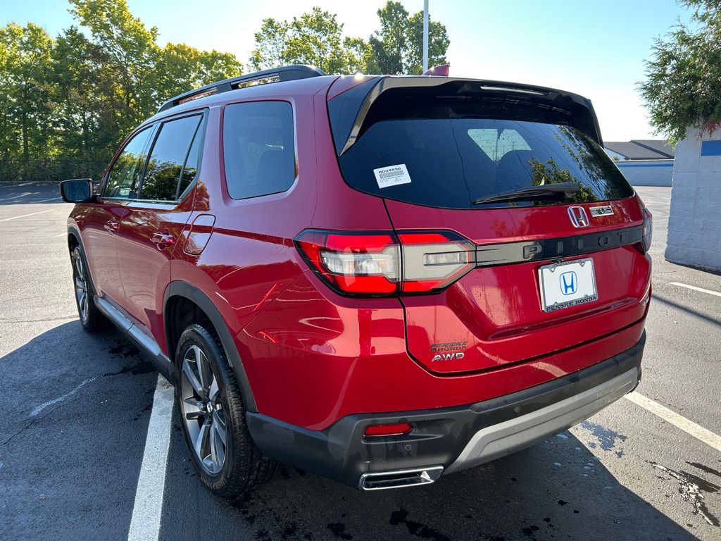 2024 Honda Pilot Elite photo 2