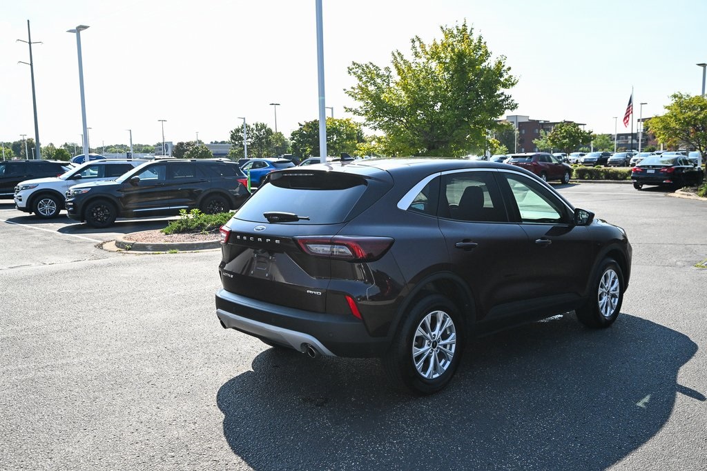 2023 Ford Escape Active photo 2
