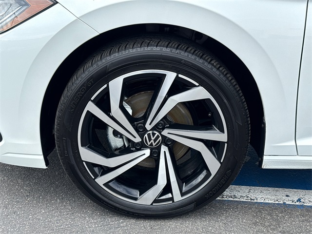 2025 Volkswagen Jetta 1.5T SEL photo 9