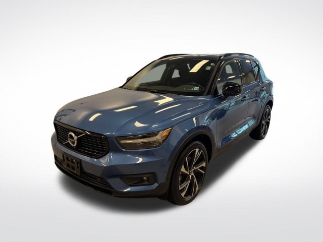 2020 Volvo XC40 R-Design