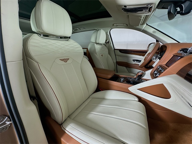2023 Bentley Bentayga EWB Azure First Edition photo 26