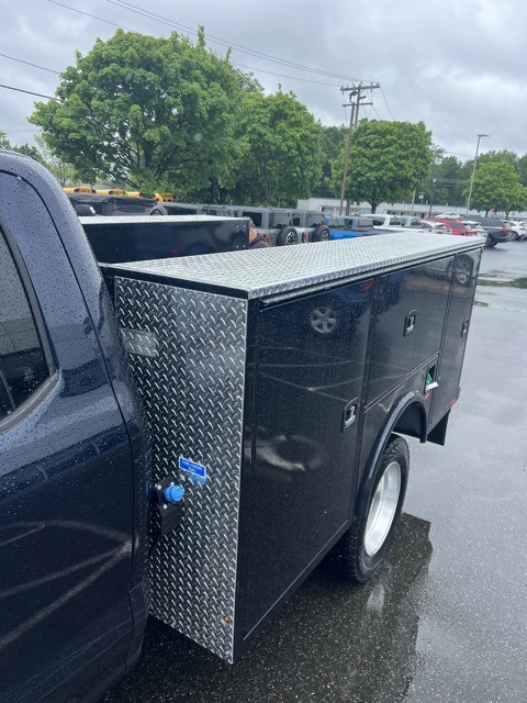 2025 Ford F-450 XLT photo 4