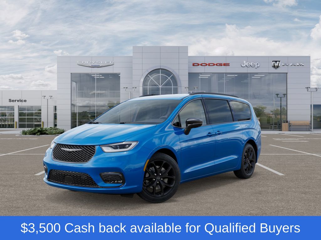 2026 Chrysler Pacifica Select's photo