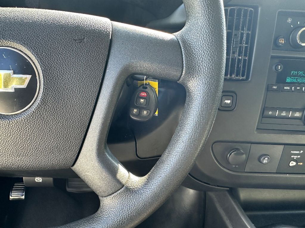 2019 Chevrolet Express Passenger 3500 LT photo 18