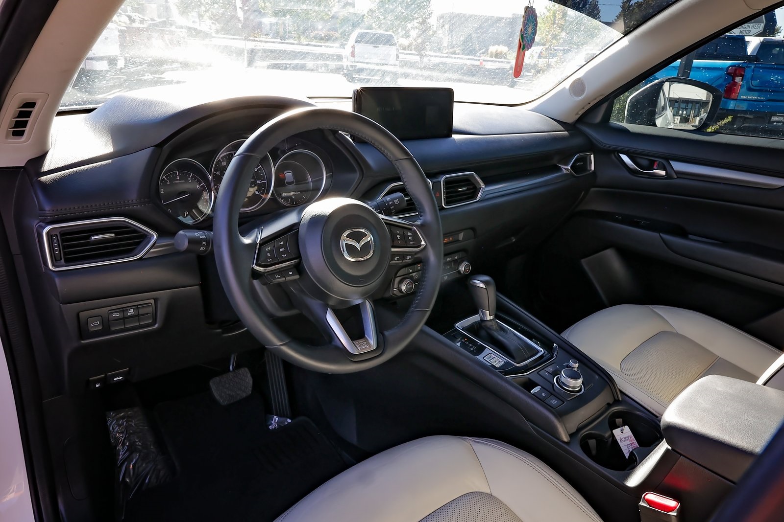 2024 Mazda CX-5 2.5 S Preferred photo 9