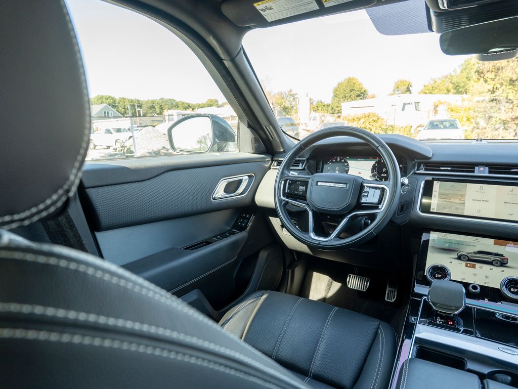 2021 Land Rover Range Rover Velar P250 R-Dynamic S photo 16