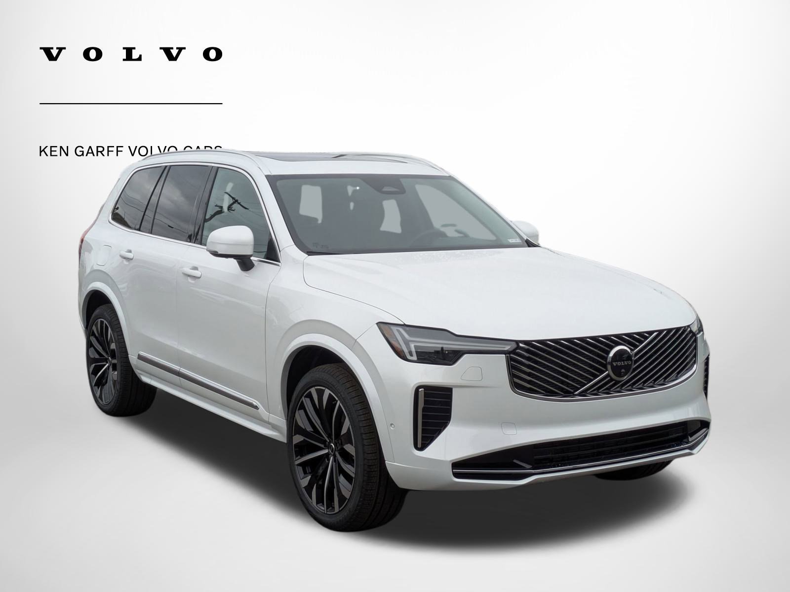 2026 Volvo XC90 Plus's photo