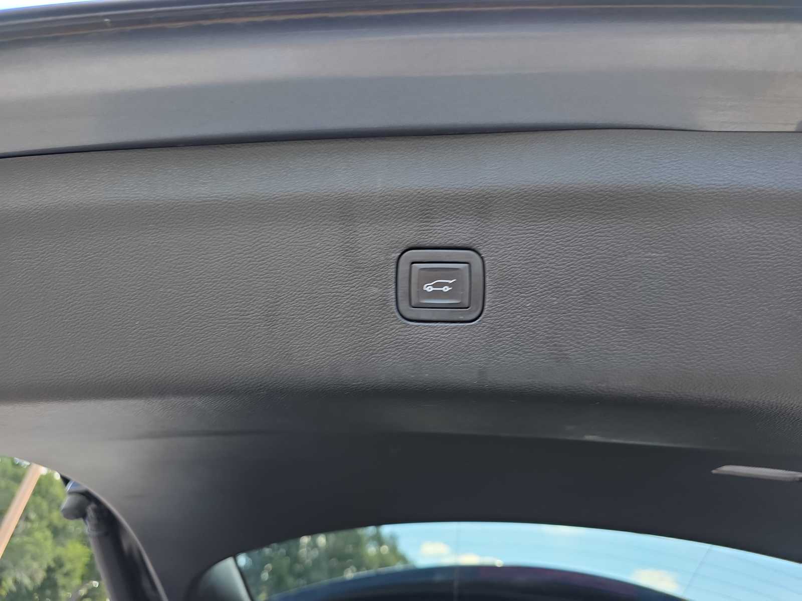 2019 Buick Enclave Essence photo 24