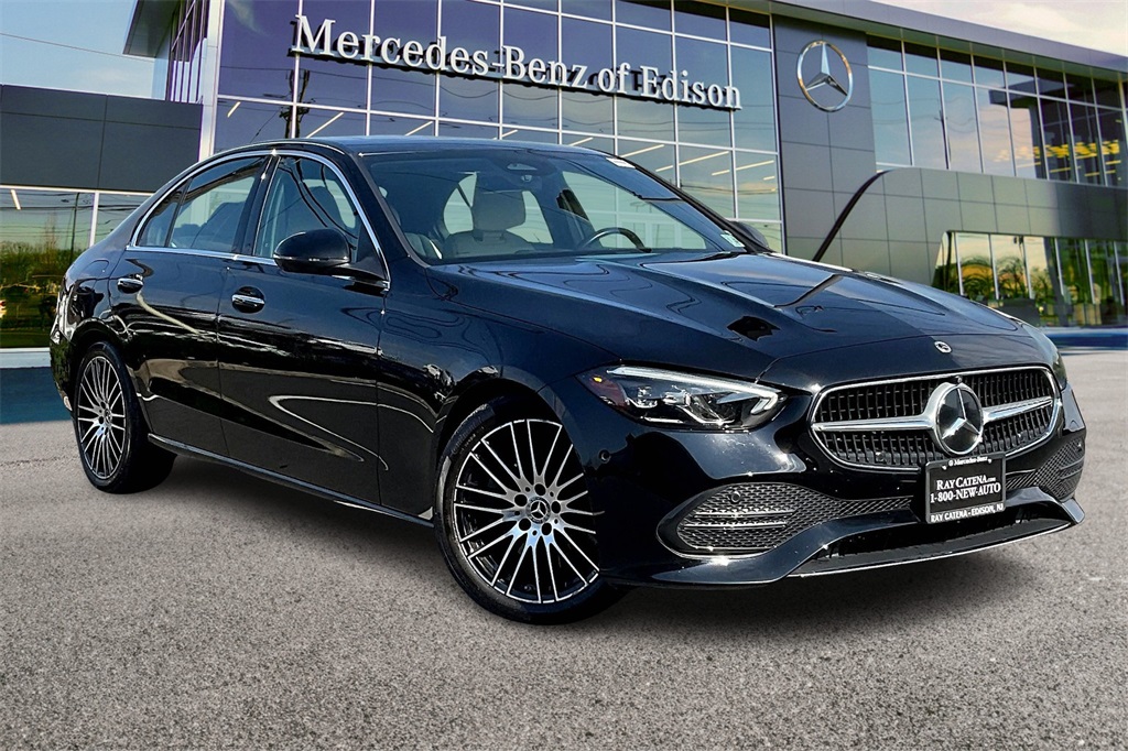 2022 Mercedes-Benz C-Class Sedan C 300's photo