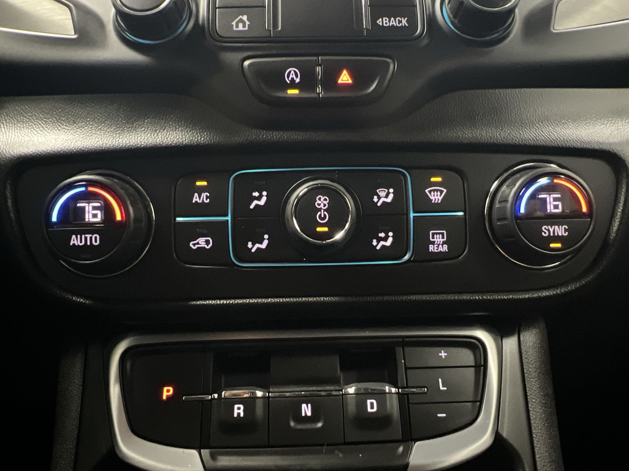 2022 Gmc Terrain SLE photo 17