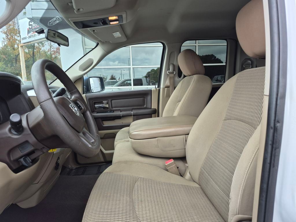 2012 Ram 1500 SLT photo 2