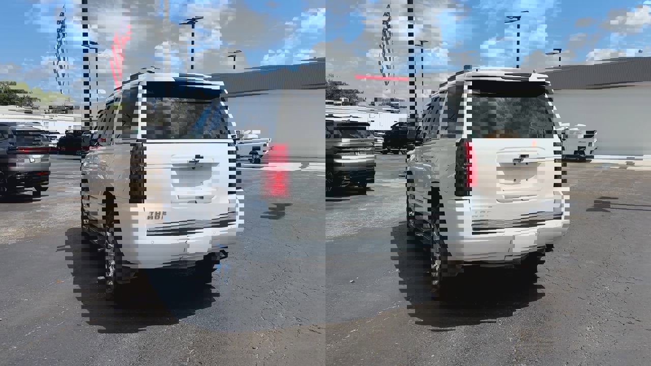 2017 Chevrolet Tahoe LT photo 7