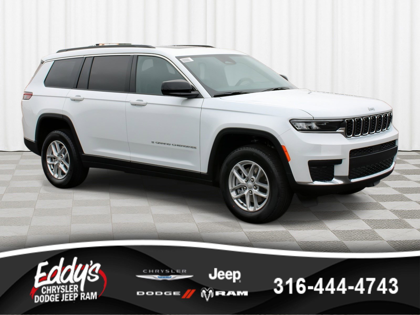 2025 Jeep Grand Cherokee L Laredo's photo