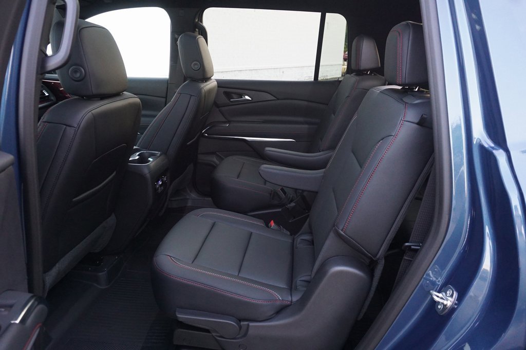 2026 Chevrolet Traverse Z71 photo 11