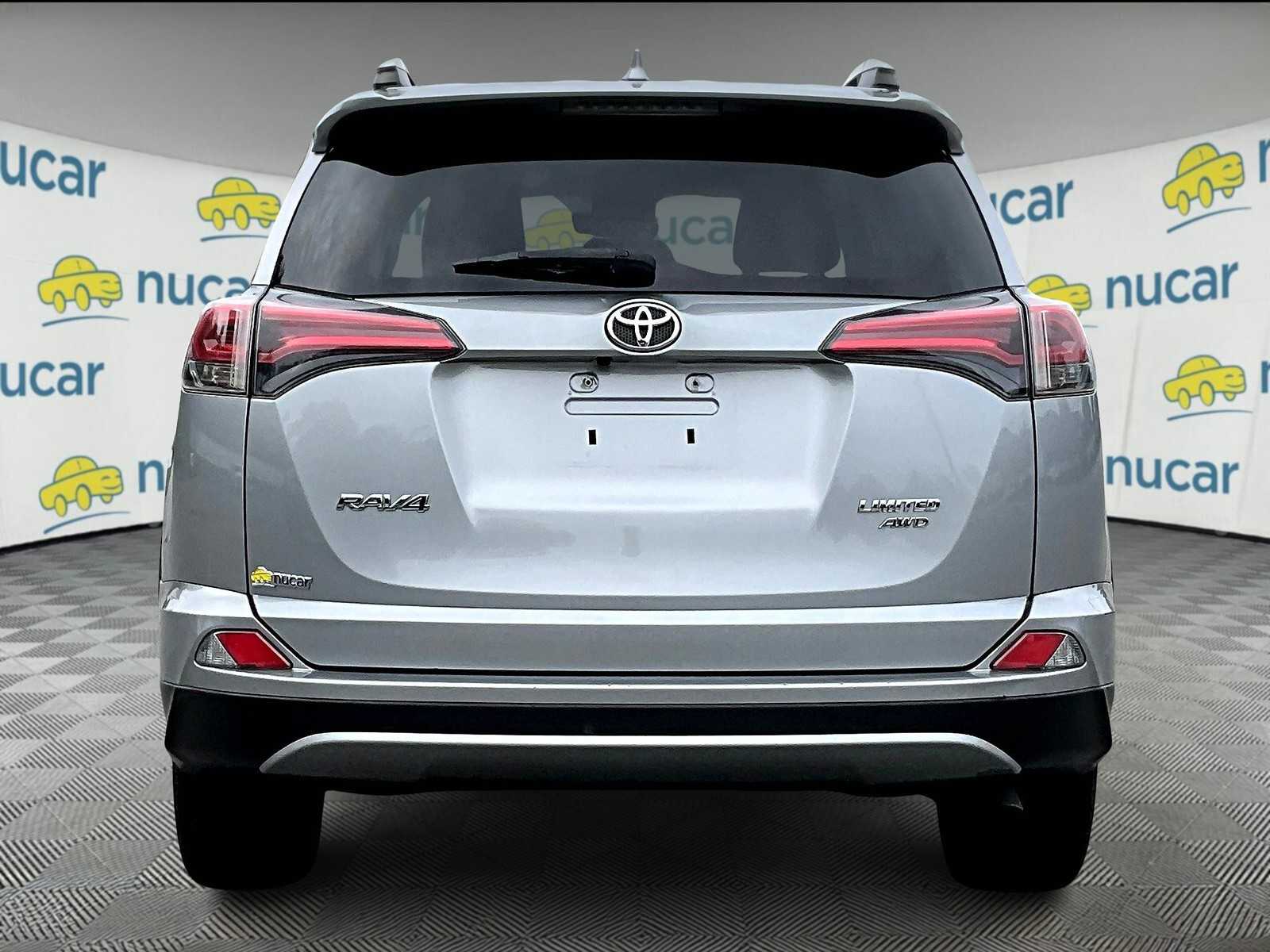 2018 Toyota RAV4 Limited photo 4