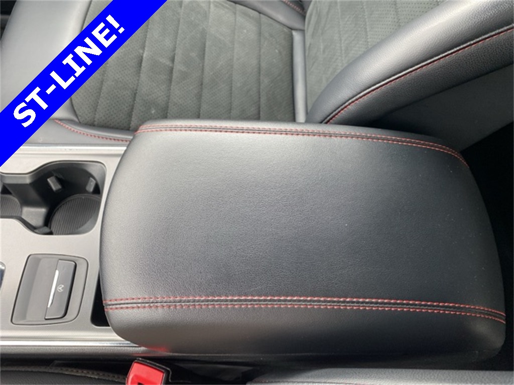 2024 Ford Edge ST photo 33