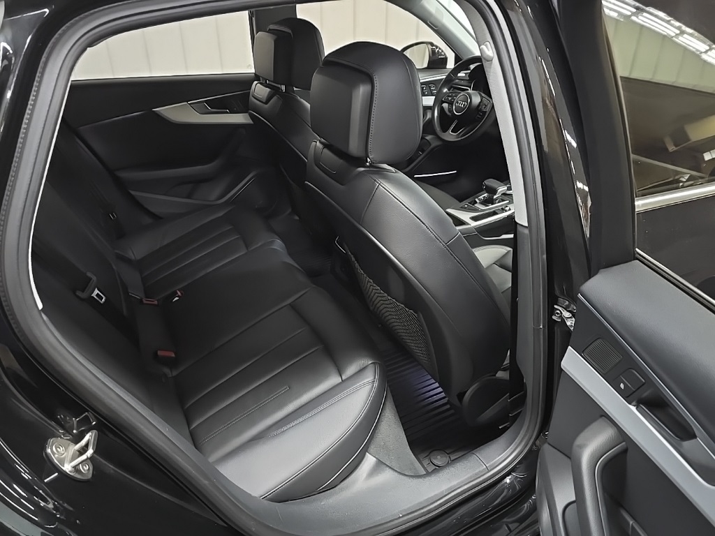 2018 Audi A4 2.0T Premium Plus Quattro photo 15