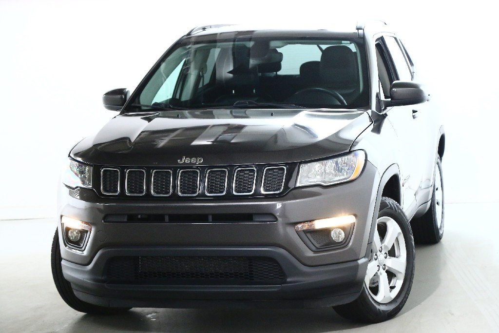 Used 2019 Jeep Compass Latitude with VIN 3C4NJDBB2KT595268 for sale in Bedford, OH