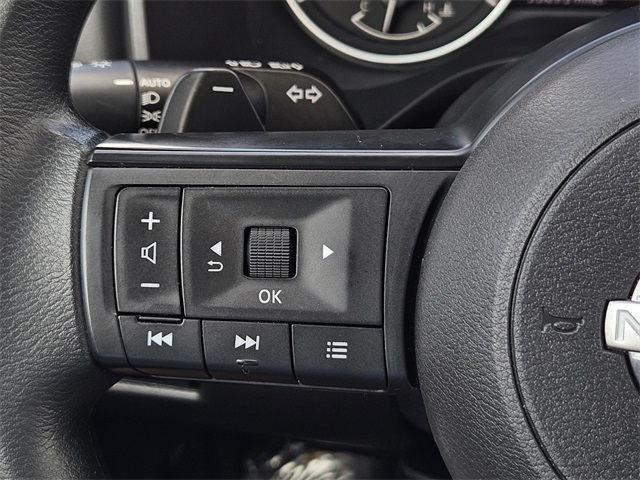 2024 Nissan Rogue S photo 12