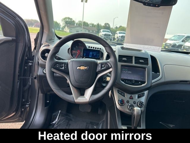 2016 Chevrolet Sonic LT photo 19