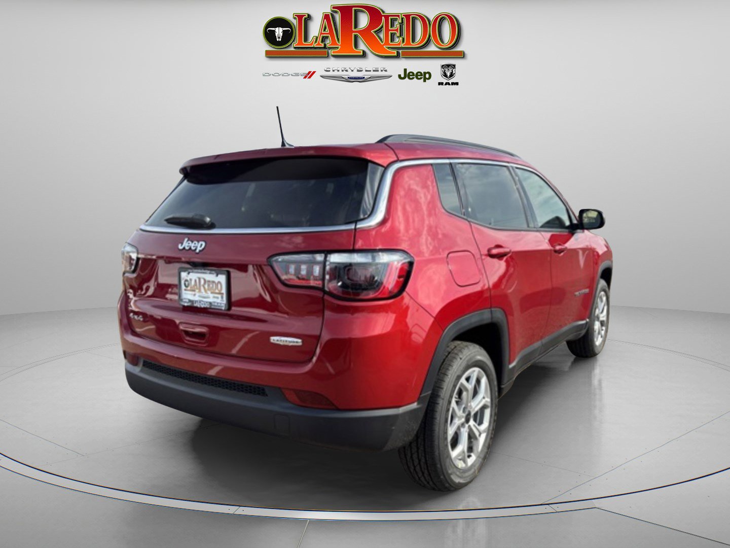 2026 Jeep Compass Latitude photo 4