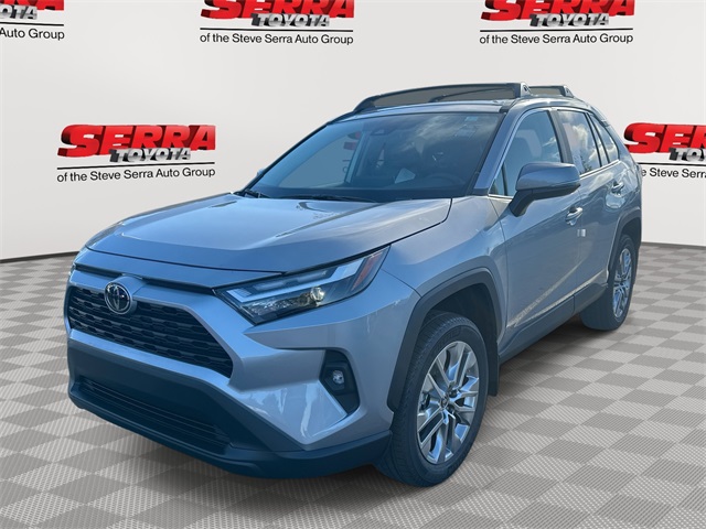 2025 Toyota RAV4 XLE Premium's photo