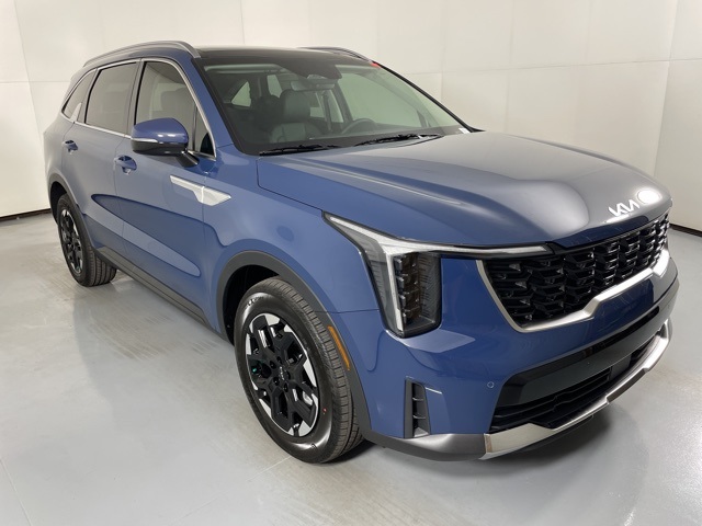 2025 Kia Sorento S photo 2