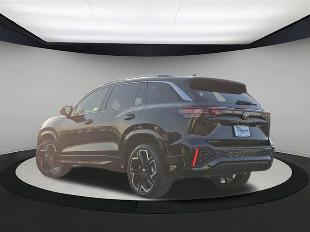 2026 Volkswagen Tiguan SEL R-Line photo 2