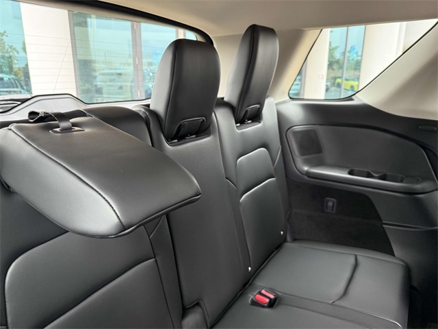 2025 Nissan Pathfinder SL photo 15