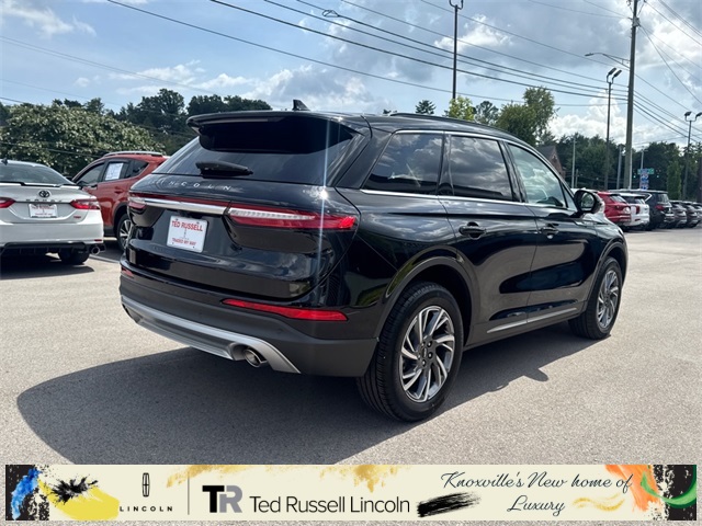 2025 Lincoln Corsair Premiere photo 4