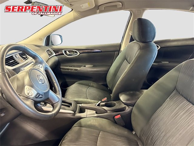 2019 Nissan Sentra SV photo 17