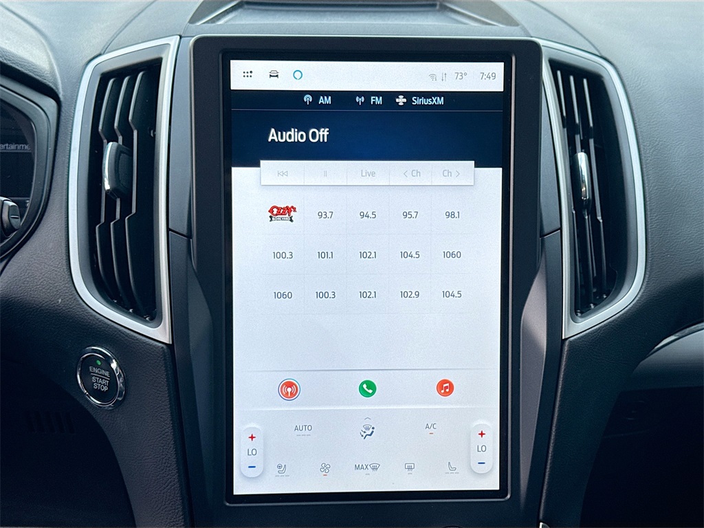 2022 Ford Edge SEL photo 14