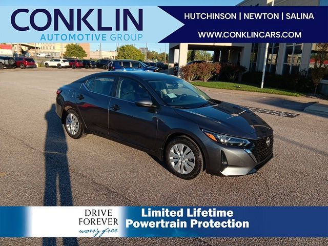 2025 Nissan Sentra S's photo