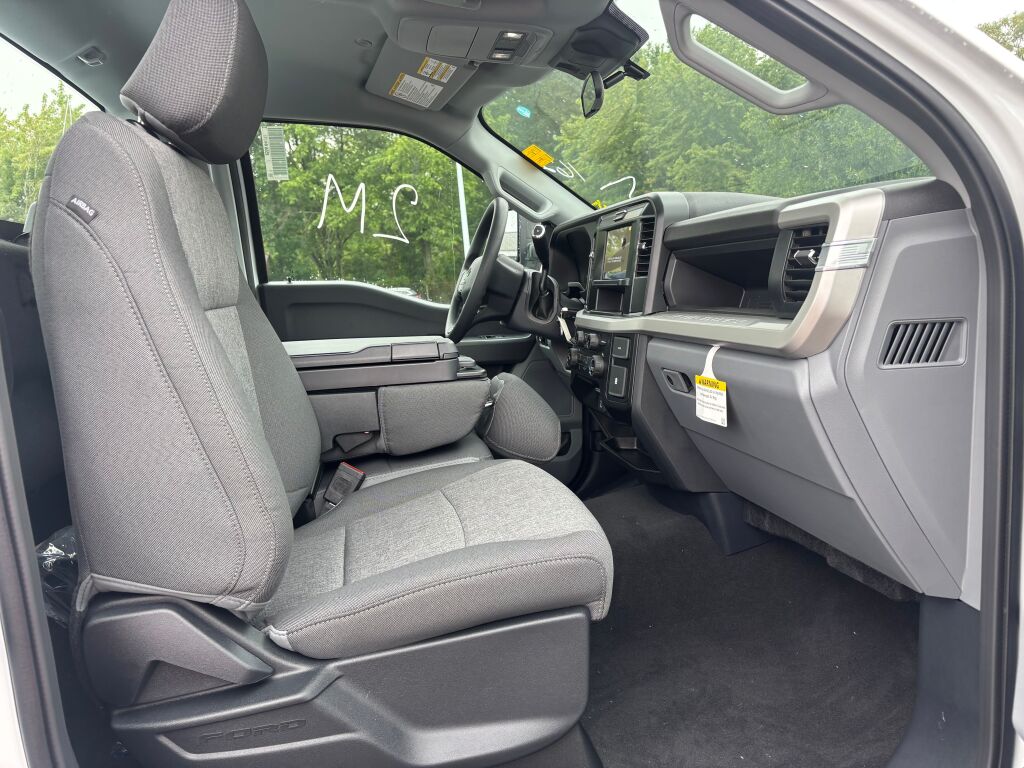 2025 Ford F-350 XL photo 13