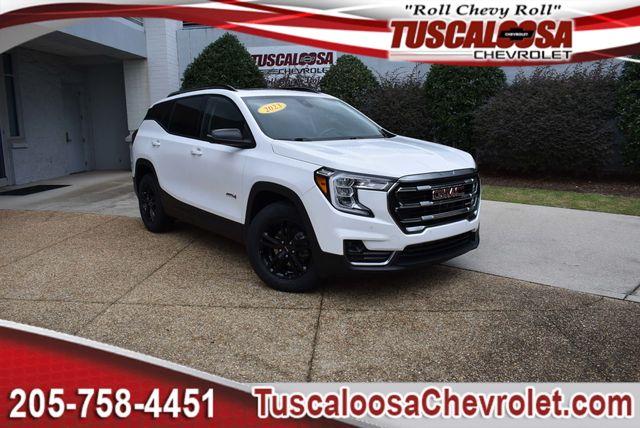 2023 GMC Terrain AT4's photo