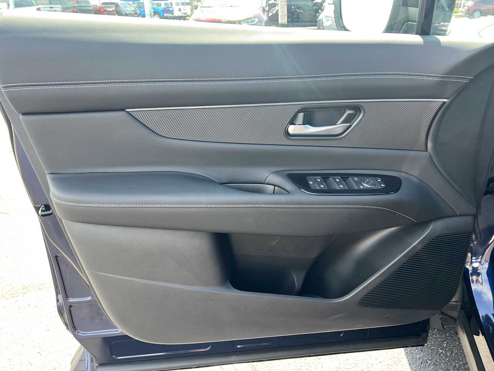 2025 Nissan Murano SV photo 9