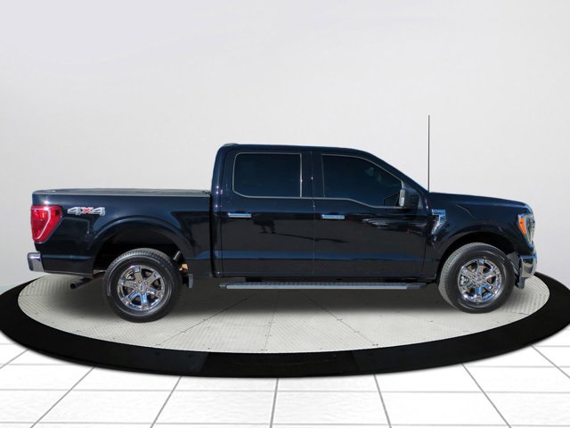 2021 Ford F-150 XLT photo 2