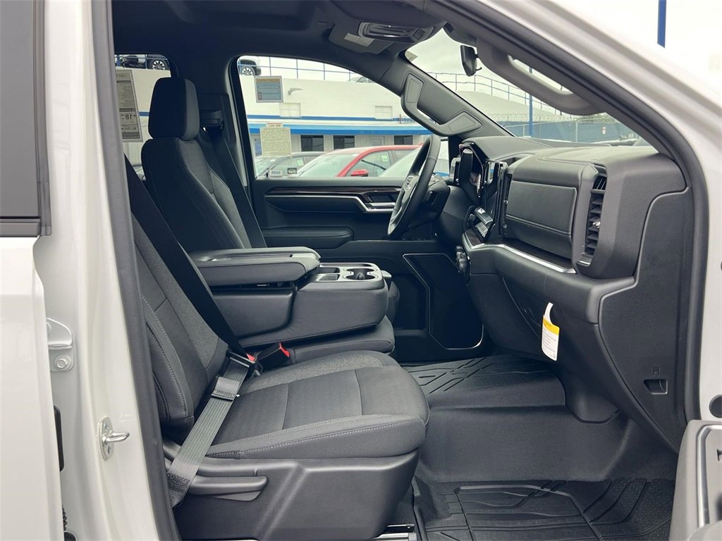 2026 Chevrolet Silverado 1500 RST photo 32