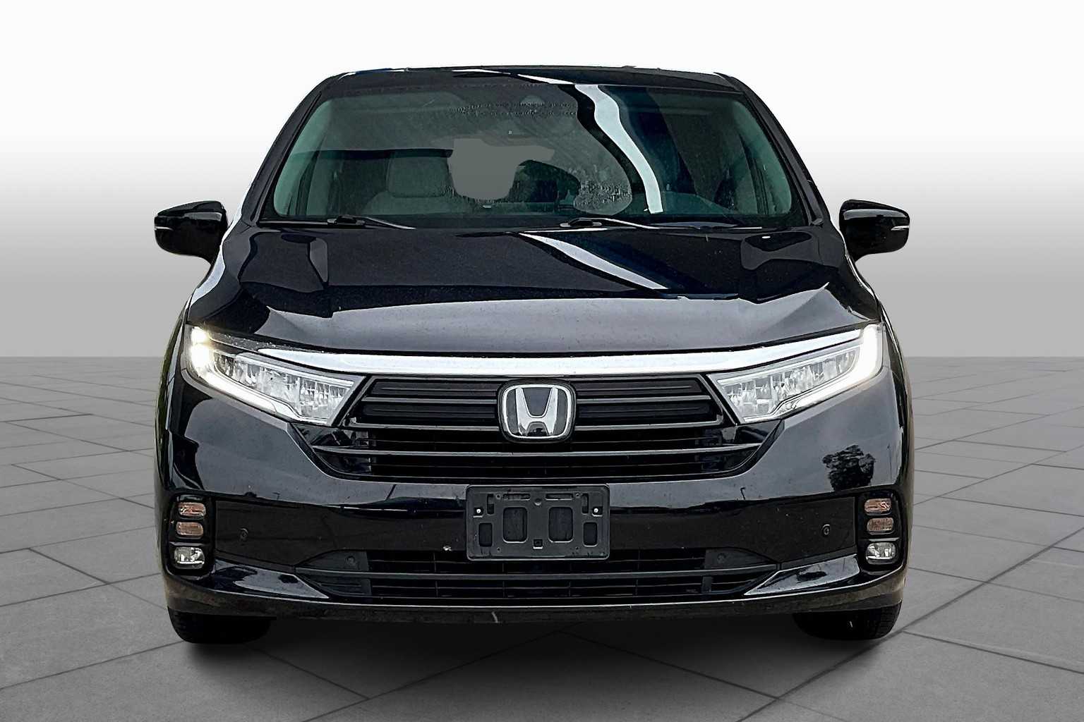 Certified Pre-Owned 2022 Honda Odyssey Elite Mini-van, Passenger