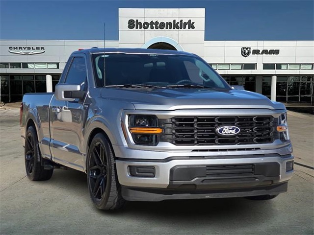 2024 Ford F-150 XL's photo