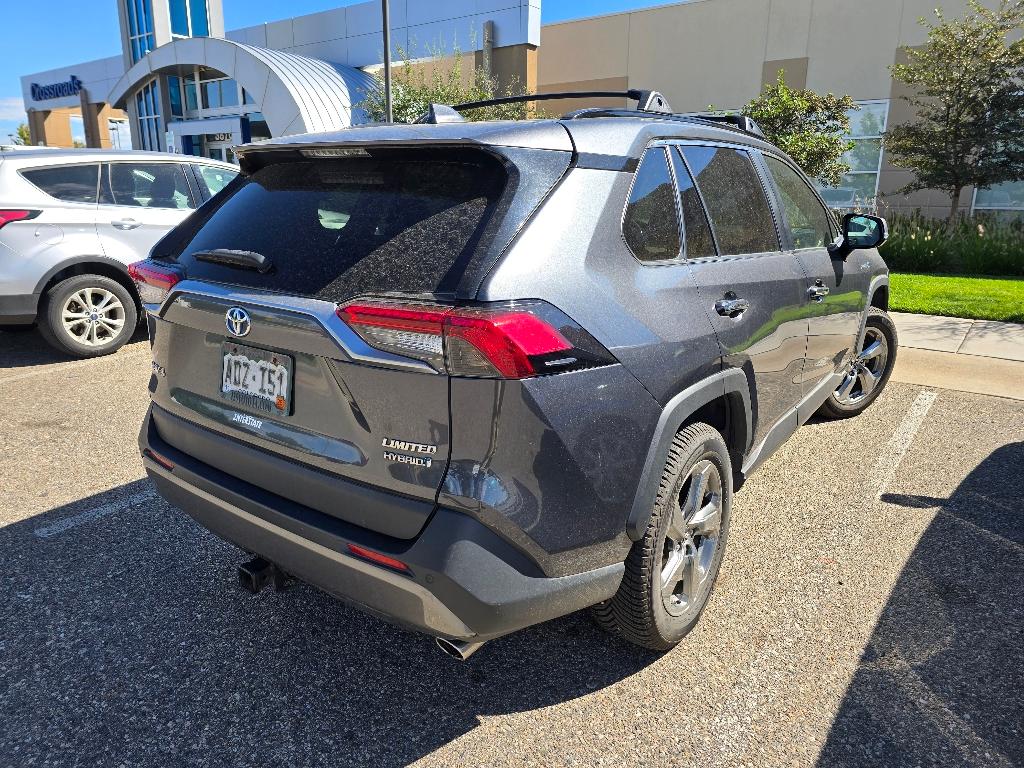 2019 Toyota RAV4 Hybrid Limited photo 4