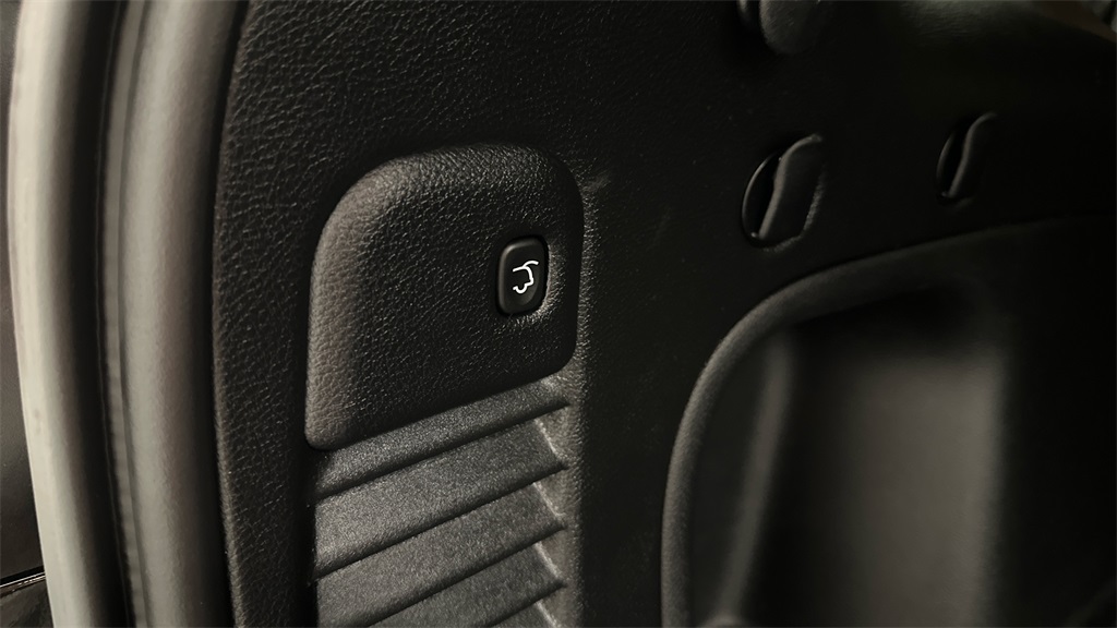 2022 Jeep Cherokee Laredo X photo 18
